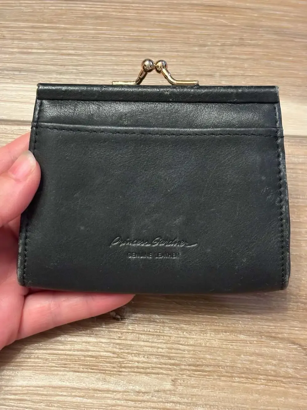Princess Gardner Vintage Genuine Leather Kiss Lock Change Purse